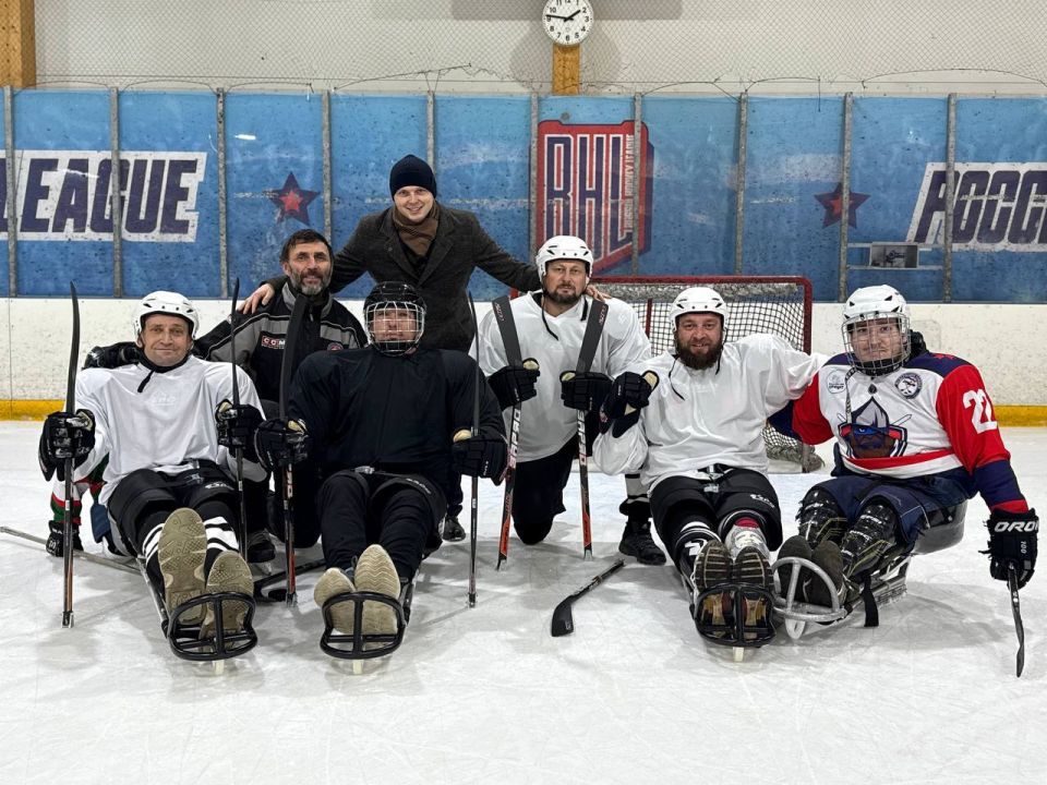 В следж-хоккей играют настоящие герои!