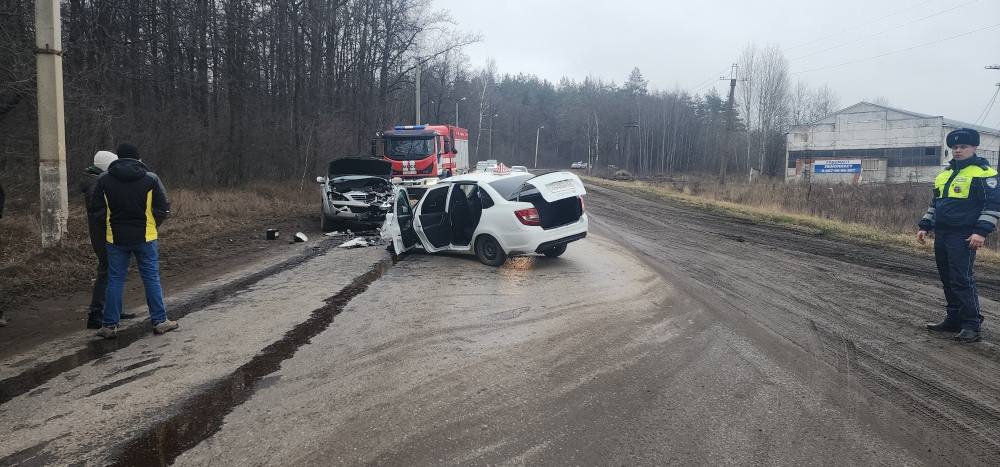 Информация о дорожно-транспортных происшествиях и нарушениях ПДД РФ за 8 декабря 2025 года Информация о дорожно-транспортных происшествиях и нарушениях ПДД РФ за 8 декабря 2025 года