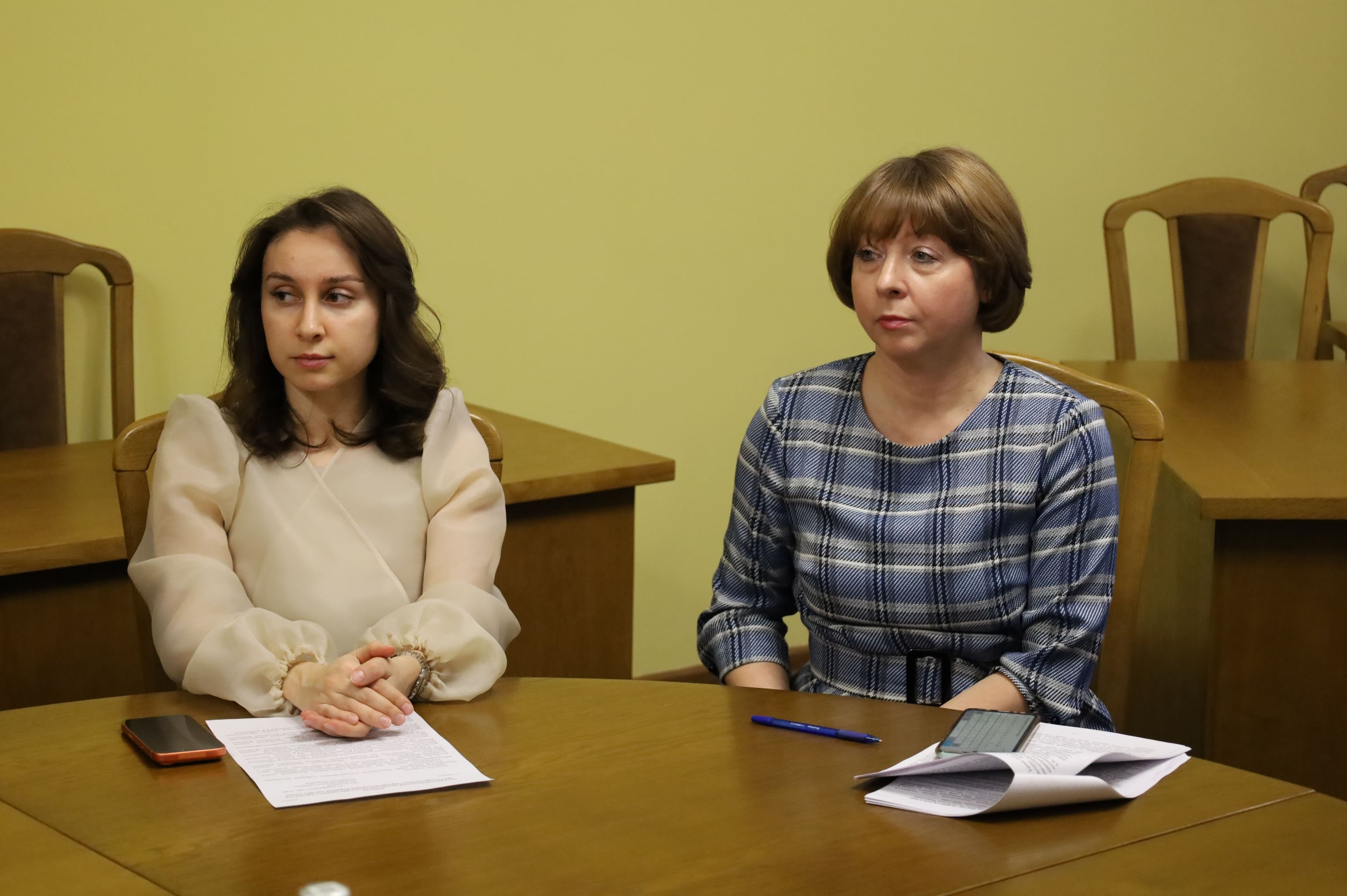 Молодежный парламент подвел итоги годовой работы: в заседании участвовали Председатель Госсобрания Мордовии Владимир Чибиркин и его заместитель Наталья Долматова Молодежный парламент подвел итоги годовой работы: в заседании участвовали Председатель Госсобрания Мордовии Владимир Чибиркин и его заместитель Наталья Долматова