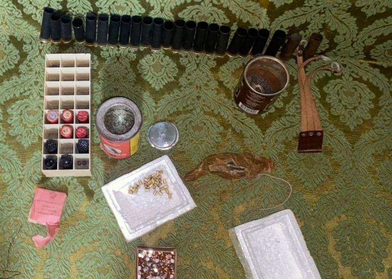 В Мордовии за время проведения операции «Арсенал» из незаконного оборота изъято более 700 патронов и свыше полукилограмма взрывчатых веществ В Мордовии за время проведения операции «Арсенал» из незаконного оборота изъято более 700 патронов и свыше полукилограмма взрывчатых веществ