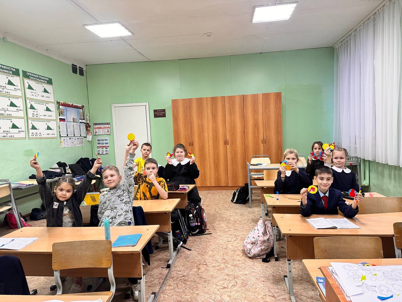 В рамках акции "Засветись", направленной на повышение осведомленности о важности использования световозвращающих элементов, воспитанники группы продленного дня МОБУ «Смольненская ООШ»приняли участие в увлекательном и... В рамках акции "Засветись", направленной на повышение осведомленности о важности использования световозвращающих элементов, воспитанники группы продленного дня МОБУ «Смольненская ООШ»приняли участие в увлекательном и...