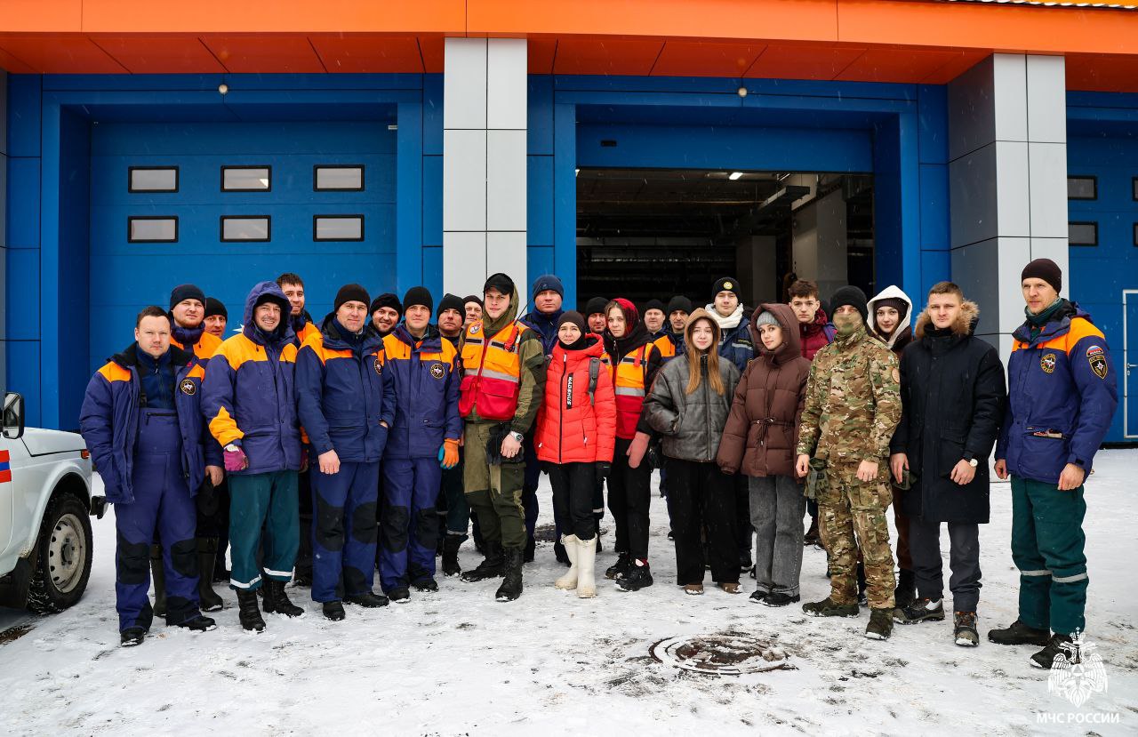 Спасатели МЧС России отработали сценарий поиска людей в природной среде Спасатели МЧС России отработали сценарий поиска людей в природной среде