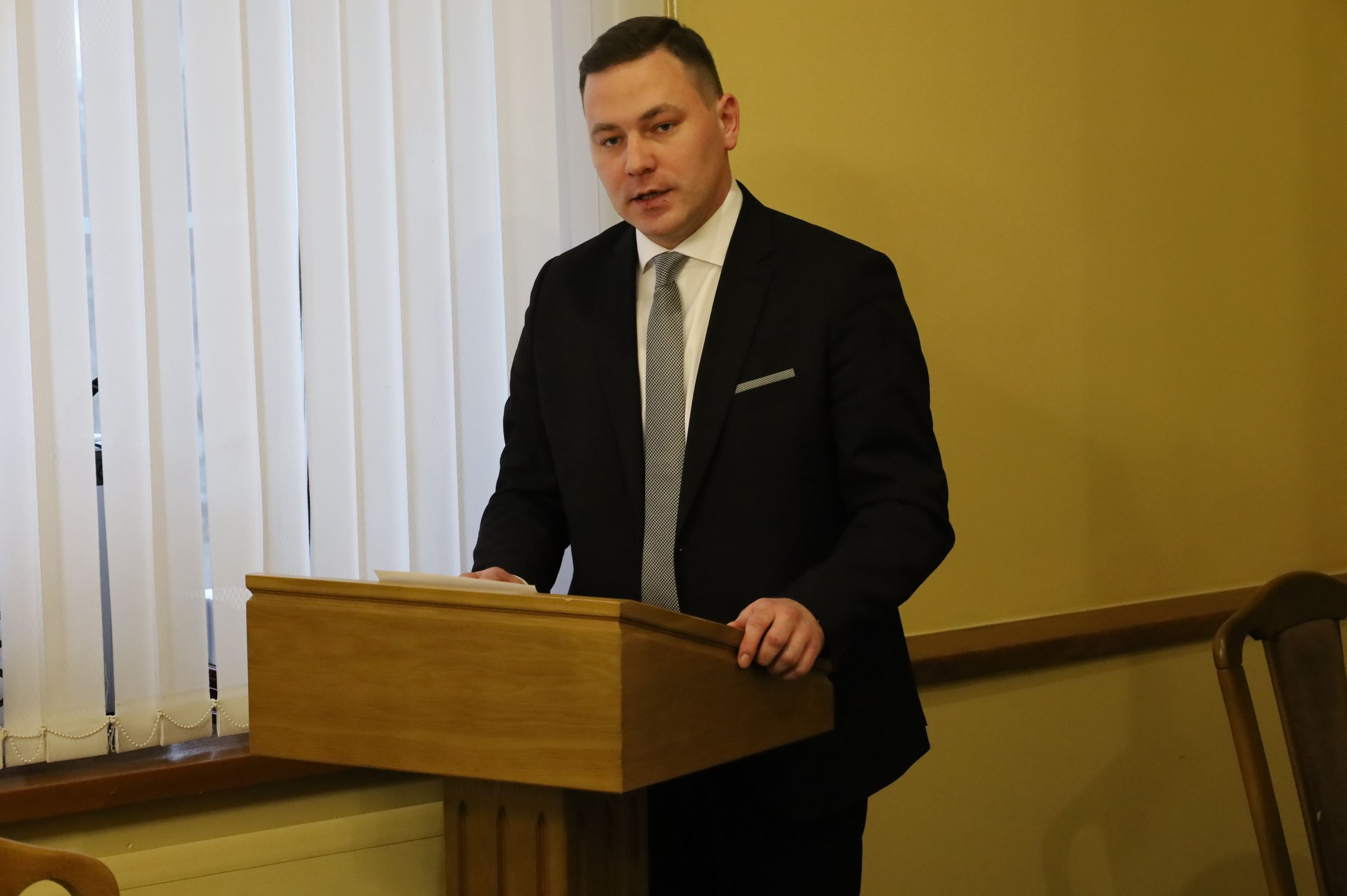 Молодежный парламент подвел итоги годовой работы: в заседании участвовали Председатель Госсобрания Мордовии Владимир Чибиркин и его заместитель Наталья Долматова Молодежный парламент подвел итоги годовой работы: в заседании участвовали Председатель Госсобрания Мордовии Владимир Чибиркин и его заместитель Наталья Долматова