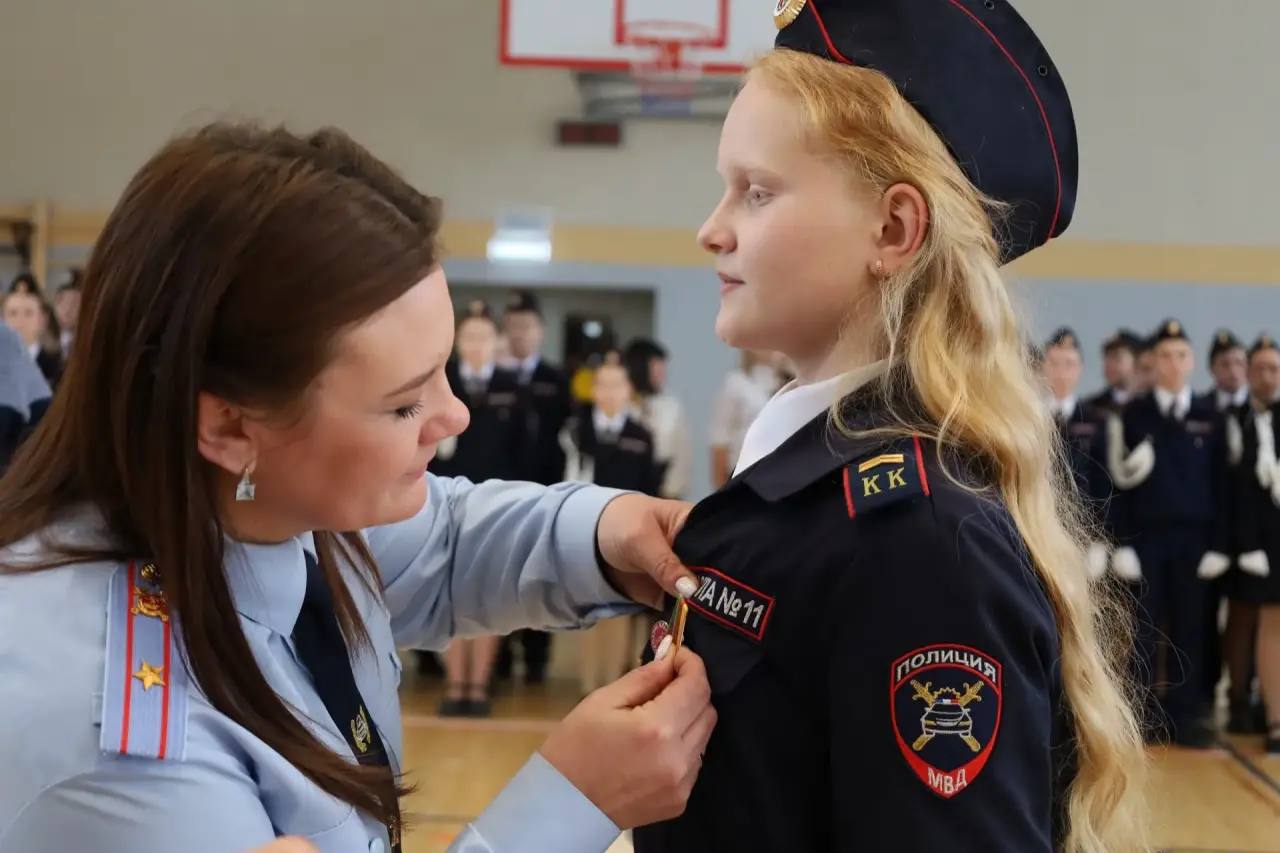 Сотрудники Госавтоинспекции Мордовии приняли участие в церемонии посвящения школьников в кадеты