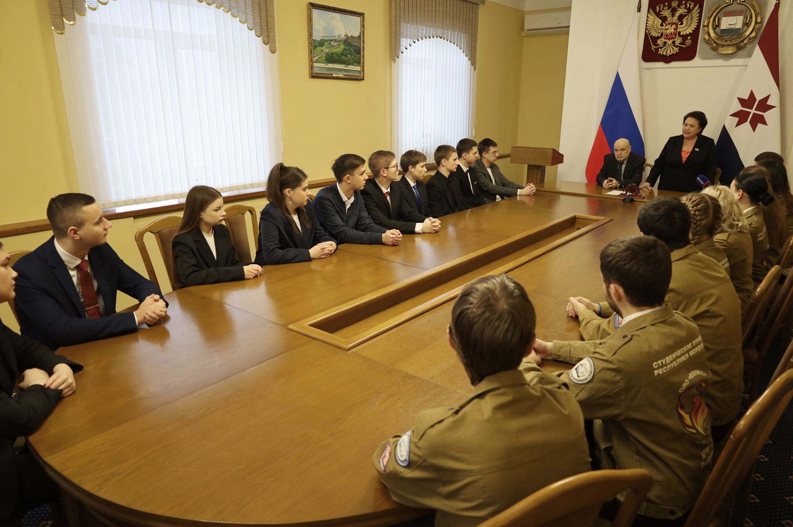 В Госсобрании Мордовии прошел парламентский урок для студентов МГПУ им. М.Е. Евсевьева, посвященный Дню Конституции России В Госсобрании Мордовии прошел парламентский урок для студентов МГПУ им. М.Е. Евсевьева, посвященный Дню Конституции России