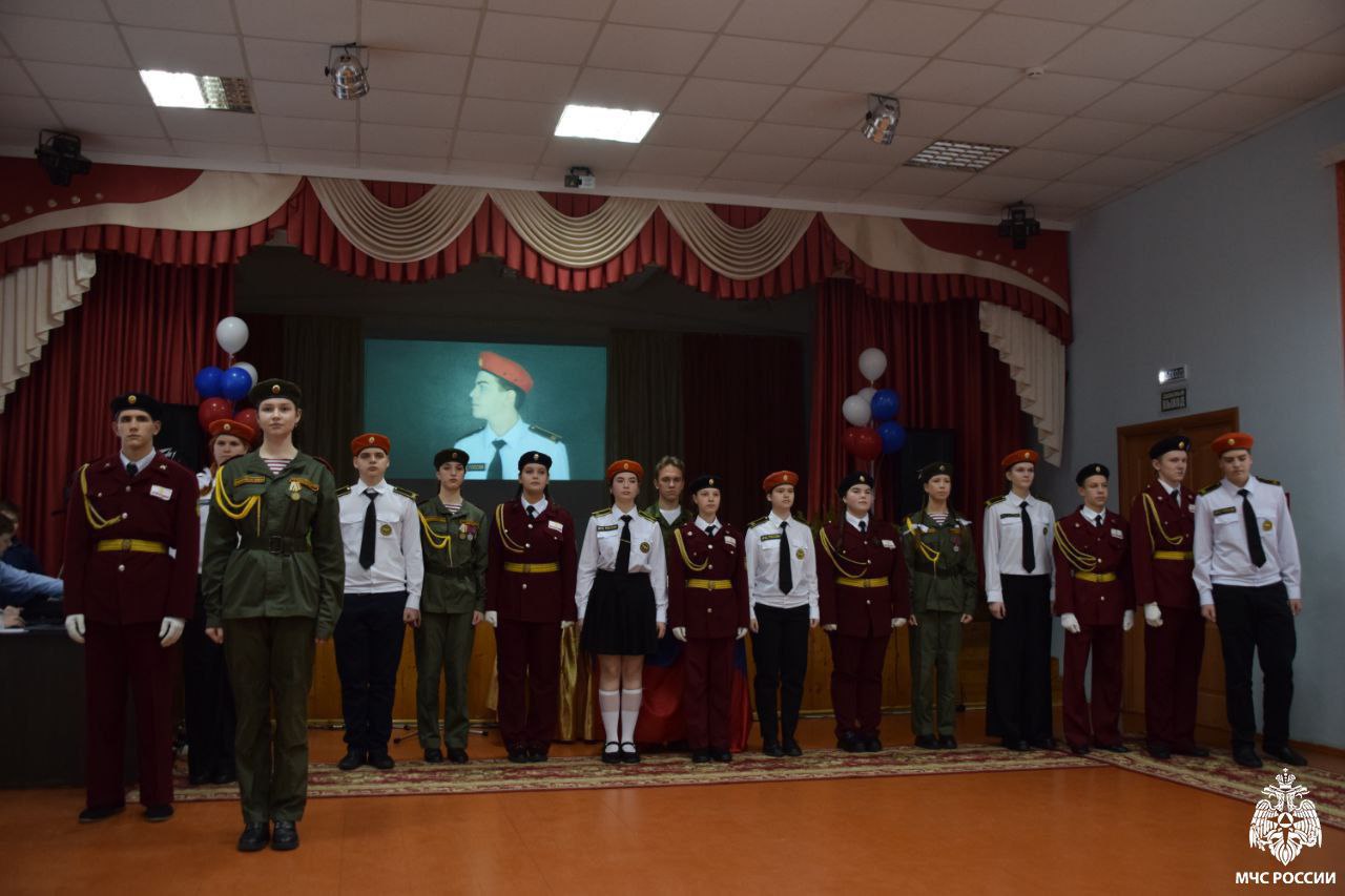 Ученики Инсарской школы №2 пополнили ряды кадетов МЧС! Ученики Инсарской школы №2 пополнили ряды кадетов МЧС!