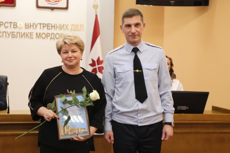 В МВД по Республике Мордовия прошло торжественное награждение журналистов, освещающих деятельность органов внутренних дел В МВД по Республике Мордовия прошло торжественное награждение журналистов, освещающих деятельность органов внутренних дел