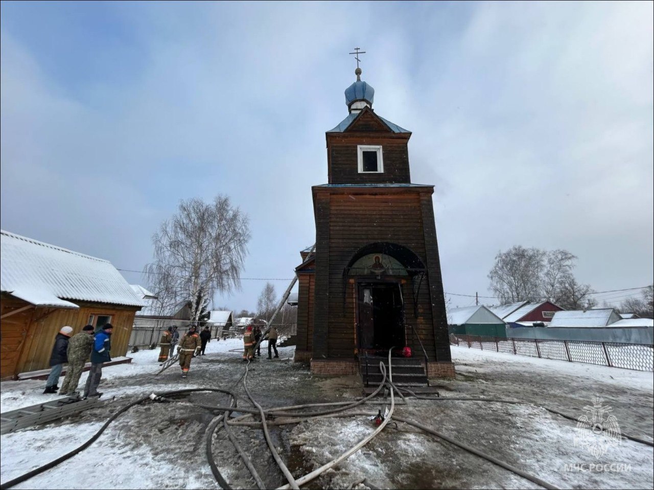 В Зубово-Полянском районе произошло возгорание в Покровской церкви