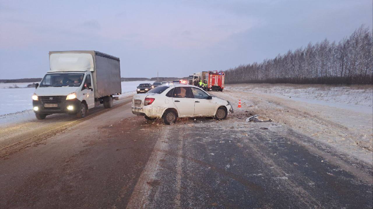 Информация о дорожно-транспортных происшествиях и нарушениях ПДД РФ за 12-14 декабря 2025 года Информация о дорожно-транспортных происшествиях и нарушениях ПДД РФ за 12-14 декабря 2025 года