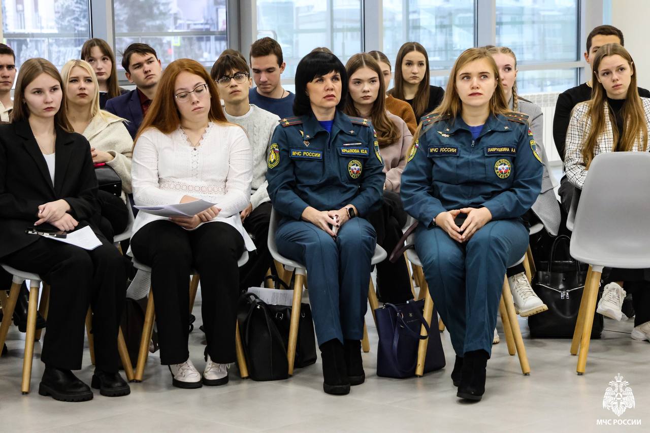 На страже безопасности: МЧС России и МГУ им. Н.П. Огарёва развивают сотрудничество На страже безопасности: МЧС России и МГУ им. Н.П. Огарёва развивают сотрудничество