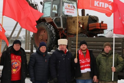 Депутаты фракции «КПРФ» Госсобрания Мордовии Дмитрий Кузякин и Павел Феофанов приняли участие в отправке гуманитарного конвоя