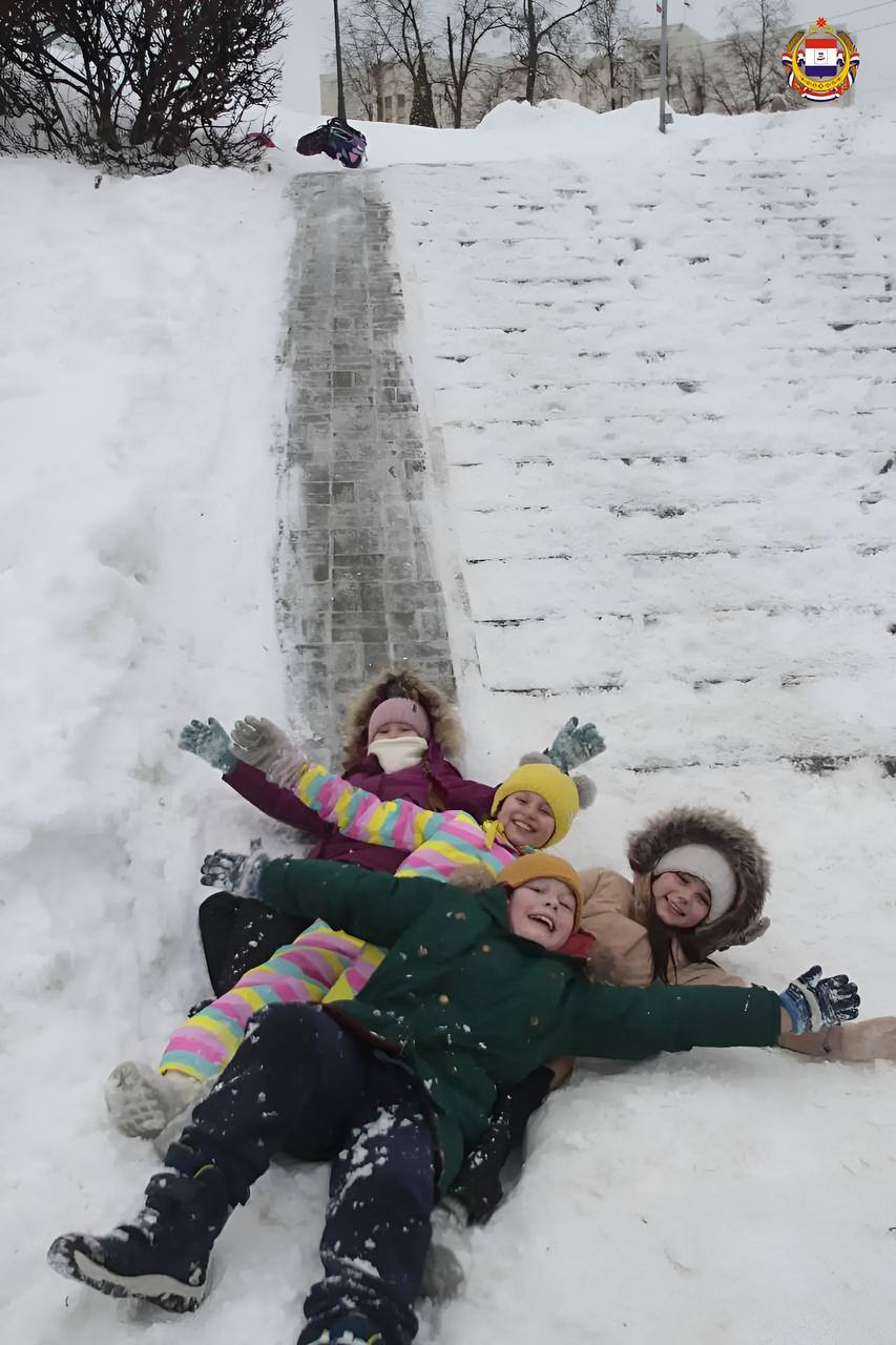 Правила безопасности зимнего катания на горках