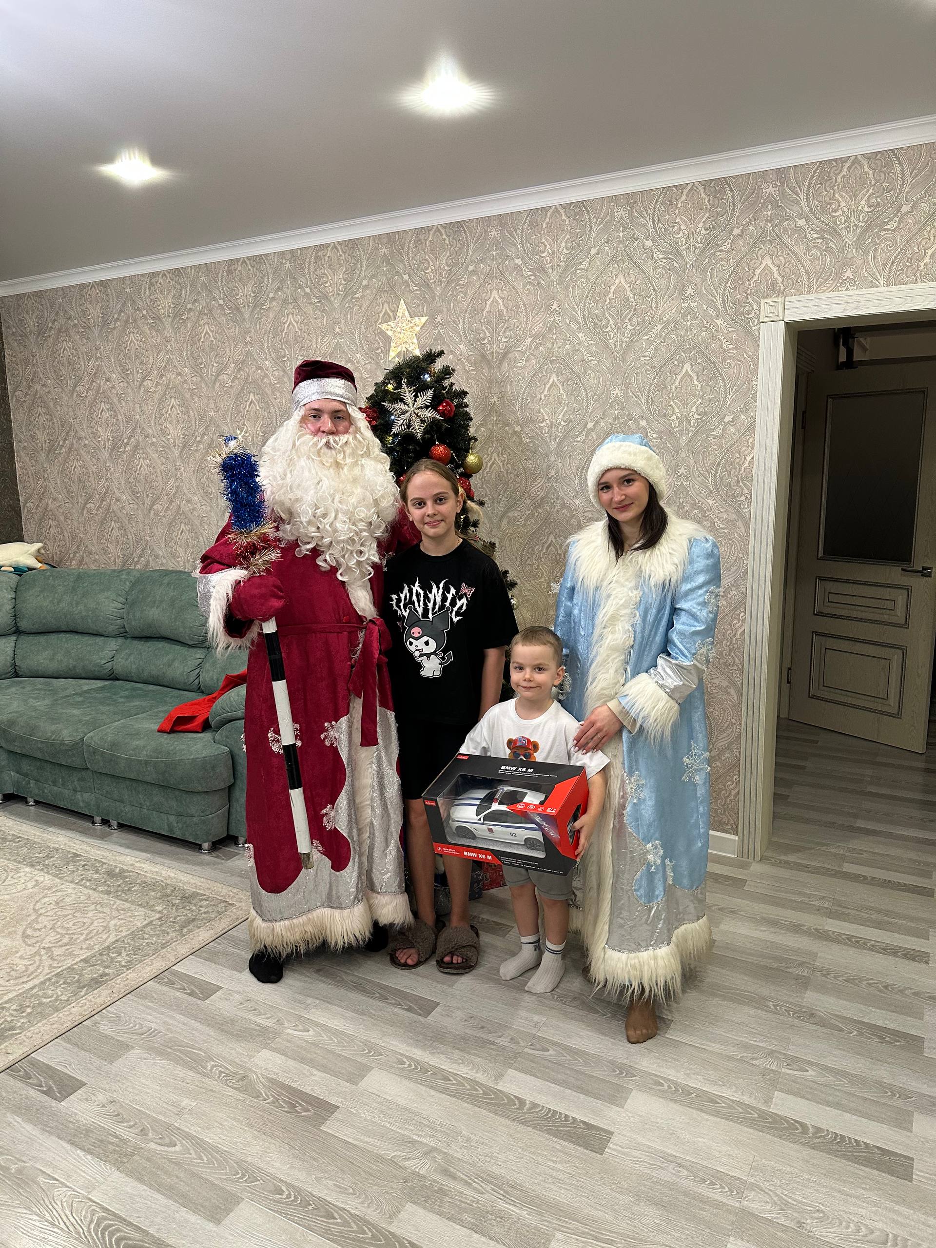 В Мордовии Патрульный Дед Мороз поздравляет с Новым Годом юных участников дорожного движения В Мордовии Патрульный Дед Мороз поздравляет с Новым Годом юных участников дорожного движения