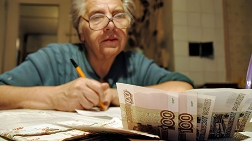 Как россиянам достичь пенсии в 100 тысяч рублей: советы от депутата