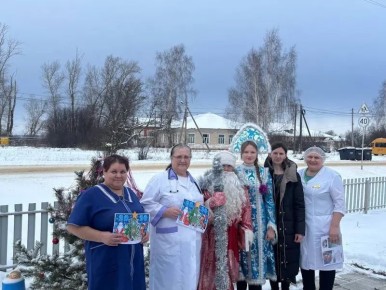 Обидно, наверное, быть на рабочем месте, когда все кругом отдыхают