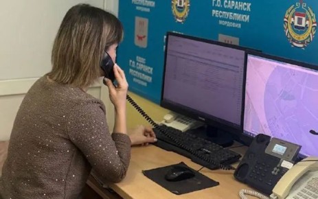 Мэр Саранска Владимир Быков поручил городским коммунальным службам своевременно проводить уборку и противогололёдную обработку дорог и тротуаров