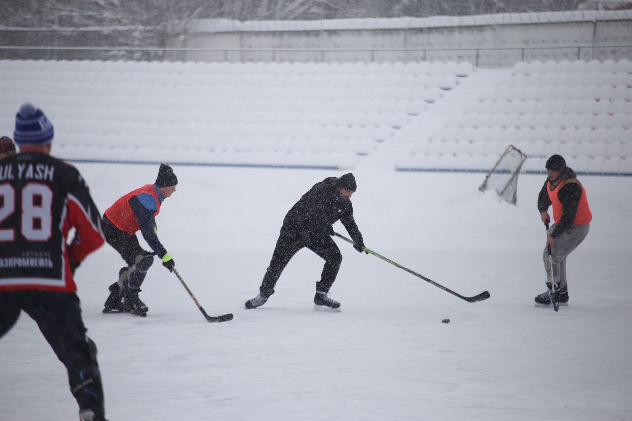 Зима в Саранске в этом году решила проверить на прочность всех любителей активного образа жизни — но не напугала, а только добавила азарта! День здоровья, прошедший в городе, стал настоящим праздником бодрости, несмотря на... Зима в Саранске в этом году решила проверить на прочность всех любителей активного образа жизни — но не напугала, а только добавила азарта! День здоровья, прошедший в городе, стал настоящим праздником бодрости, несмотря на...