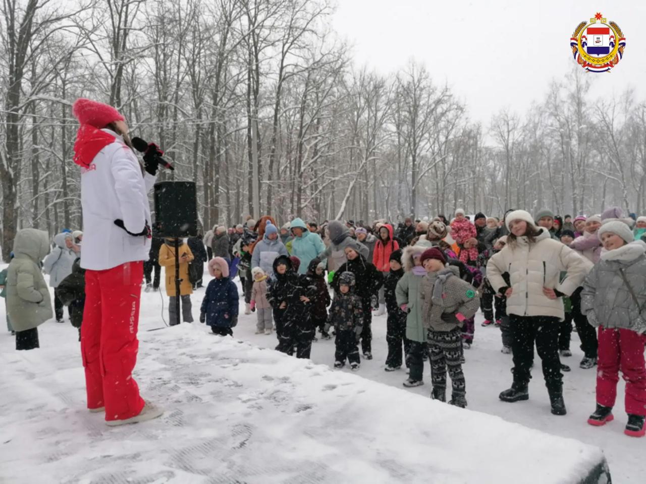 Спортивная зима. Несмотря на снегопад и большие сугробы, День здоровья в Саранске прошёл активно и с хорошим настроением Спортивная зима. Несмотря на снегопад и большие сугробы, День здоровья в Саранске прошёл активно и с хорошим настроением