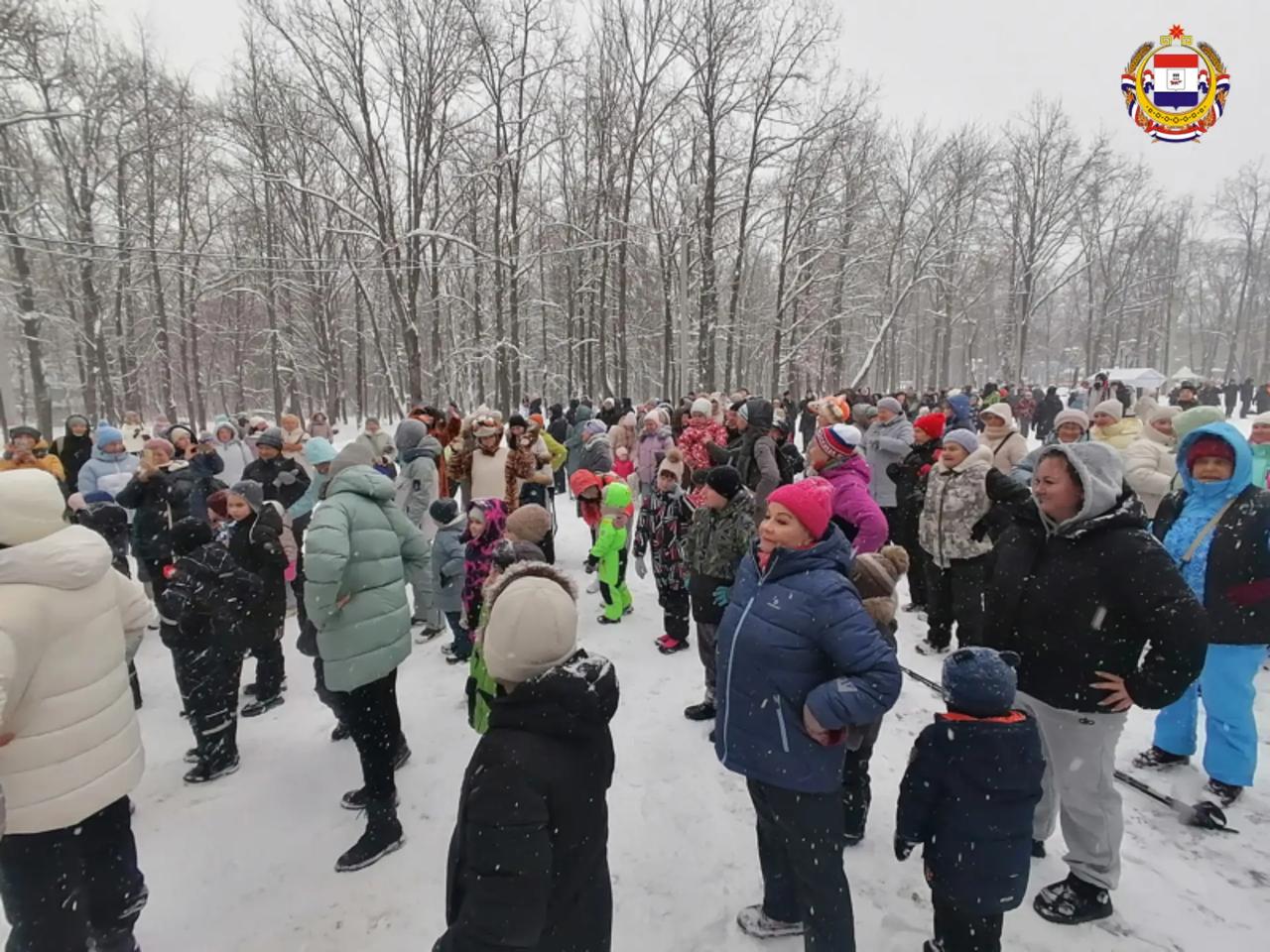 Спортивная зима. Несмотря на снегопад и большие сугробы, День здоровья в Саранске прошёл активно и с хорошим настроением Спортивная зима. Несмотря на снегопад и большие сугробы, День здоровья в Саранске прошёл активно и с хорошим настроением