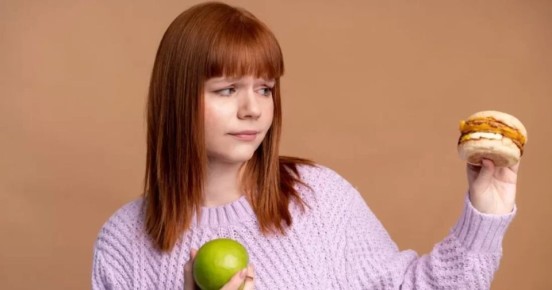 Как избежать утреннего дискомфорта: чего нельзя есть на голодный желудок