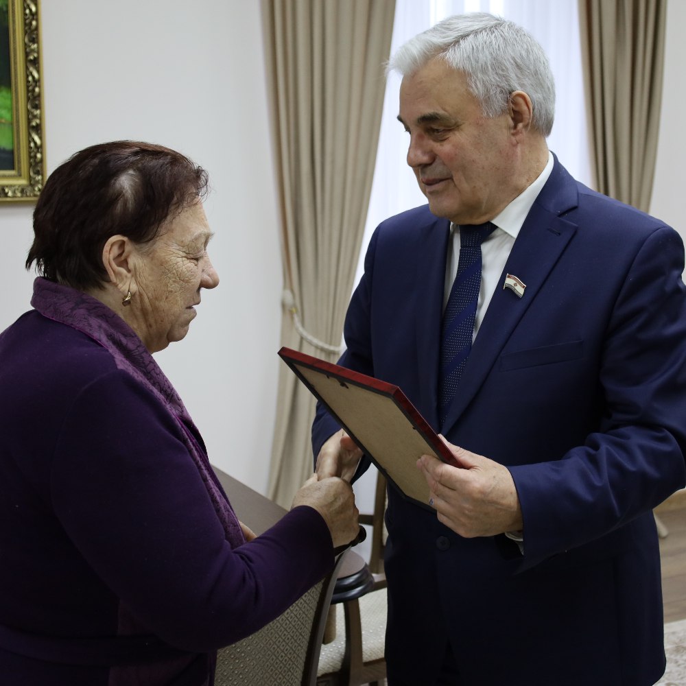 Владимир Чибиркин встретился с действующим участником СВО Владимир Чибиркин встретился с действующим участником СВО