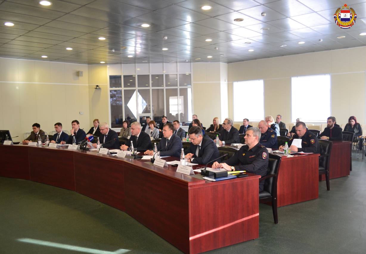 Правовая поддержка и семейные ценности Правовая поддержка и семейные ценности