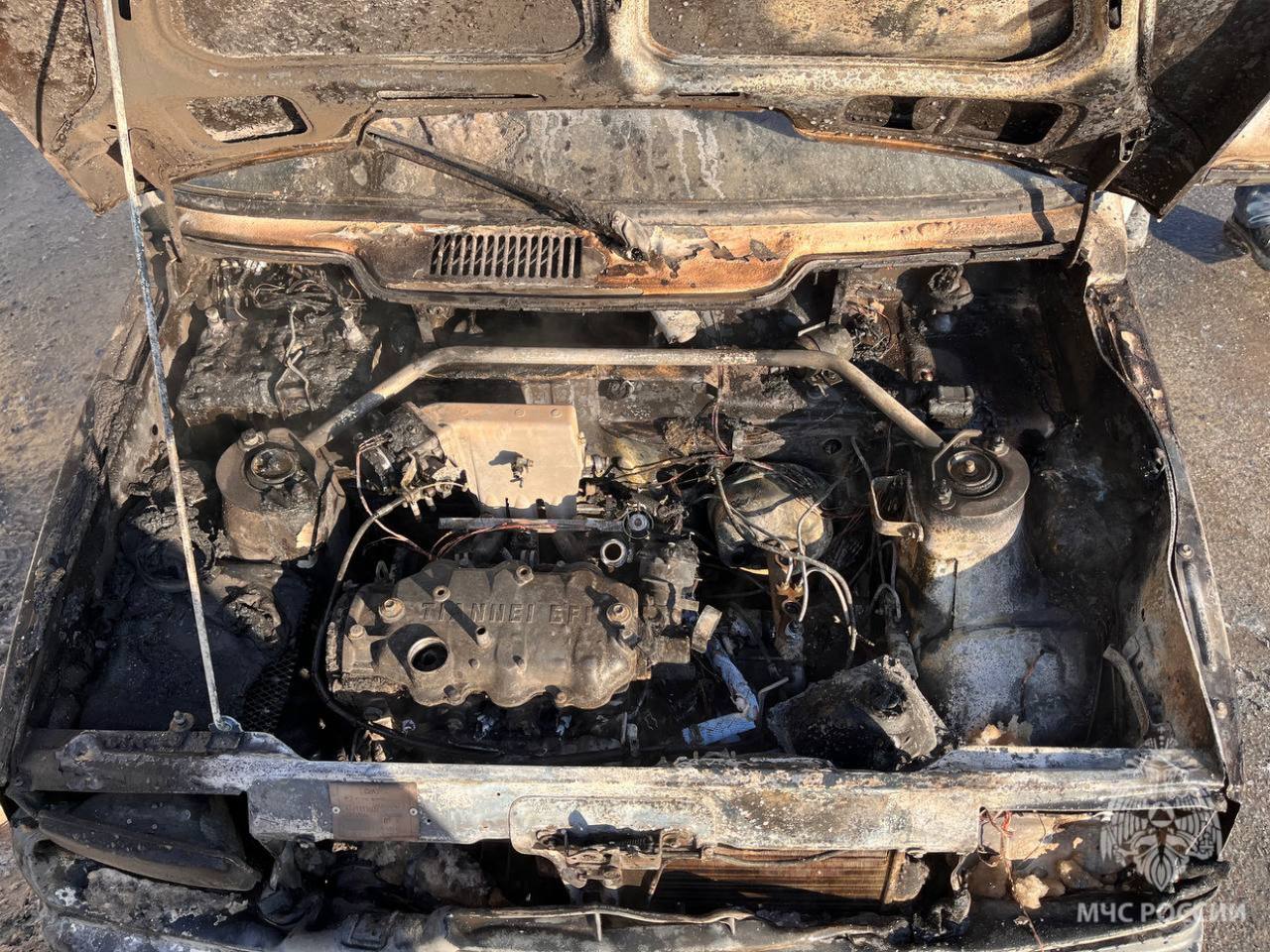 В Саранске во время движения загорелся автомобиль 2007 года выпуска В Саранске во время движения загорелся автомобиль 2007 года выпуска