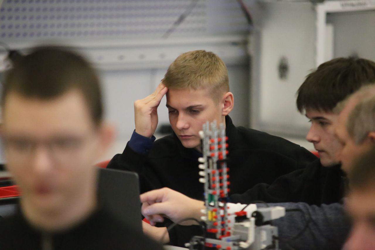 В Мордовии прошел региональный этап Интеллектуальной олимпиады ПФО среди школьников В Мордовии прошел региональный этап Интеллектуальной олимпиады ПФО среди школьников