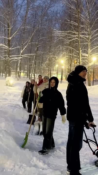 Кто идёт бороться со снегом?! Присоединяйтесь!