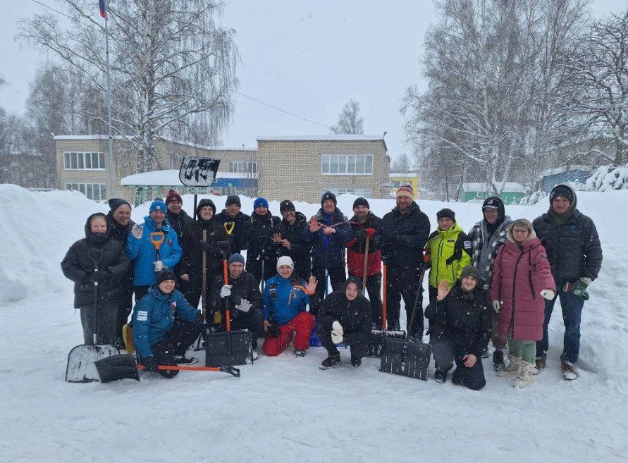 Сотрудники министерства здравоохранения Республики Мордовия сегодня приняли активное участие по уборке дворов