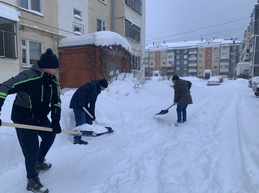Работы по уборке от снега продолжаются во всех районах городского округа Саранск