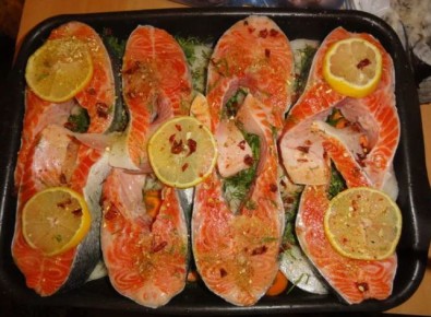 Как запечь красную рыбу с идеальной корочкой