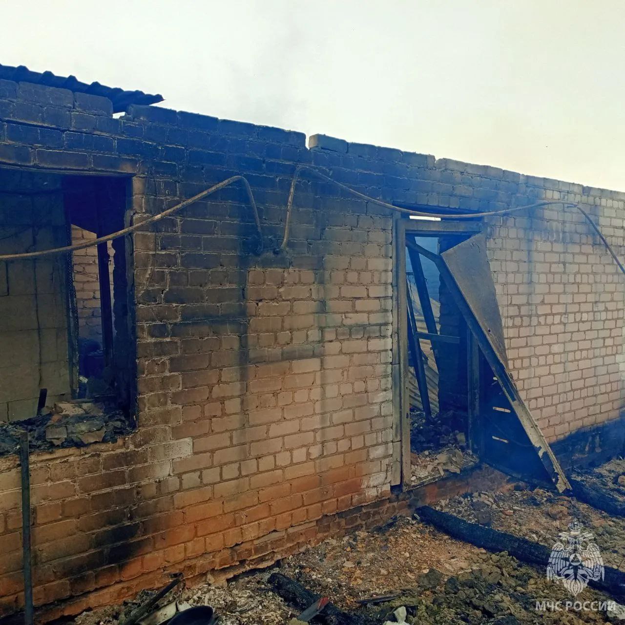 В Инсаре в результате пожара уничтожен жилой дом В Инсаре в результате пожара уничтожен жилой дом