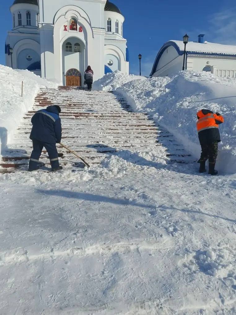 В Саранске работы по уборке снега организованы во всех районах города В Саранске работы по уборке снега организованы во всех районах города