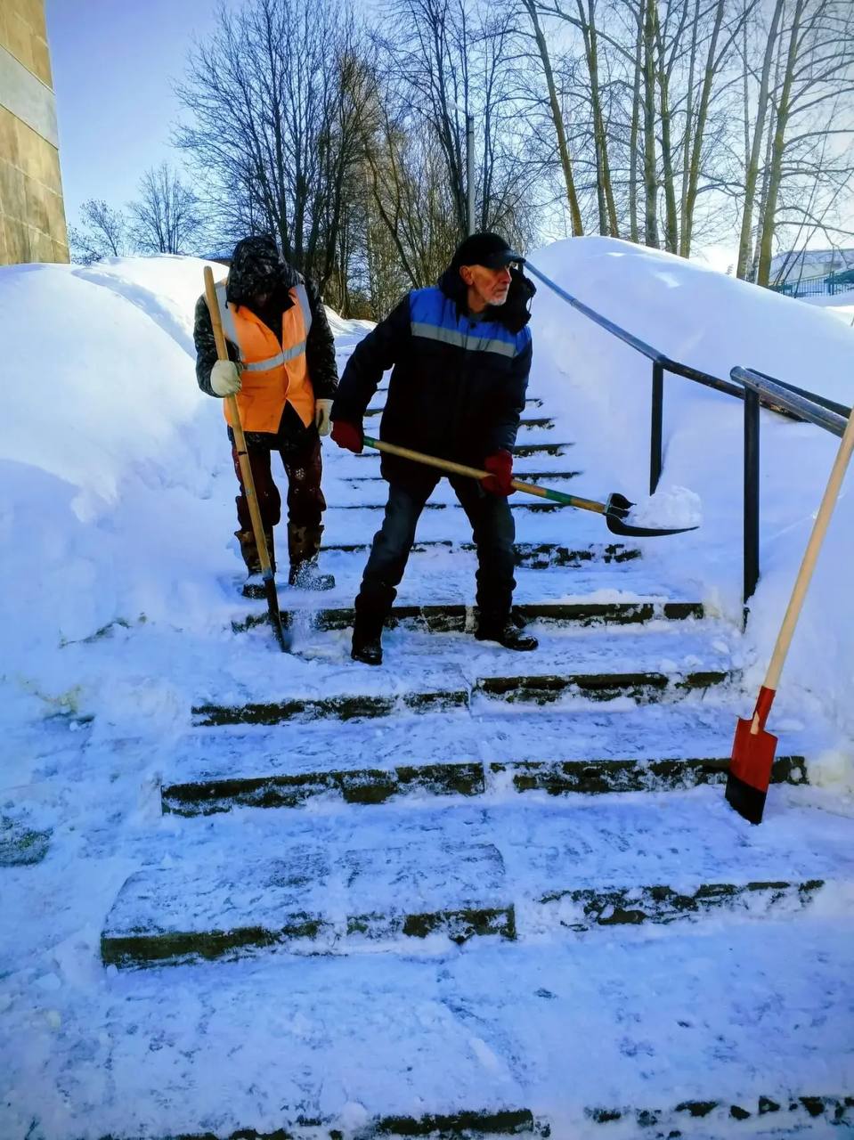 В Саранске работы по уборке снега организованы во всех районах города В Саранске работы по уборке снега организованы во всех районах города