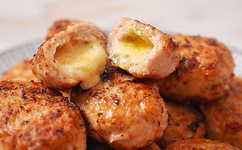 Секреты приготовления сочных котлет с грибной начинкой по рецепту «Метрополя»