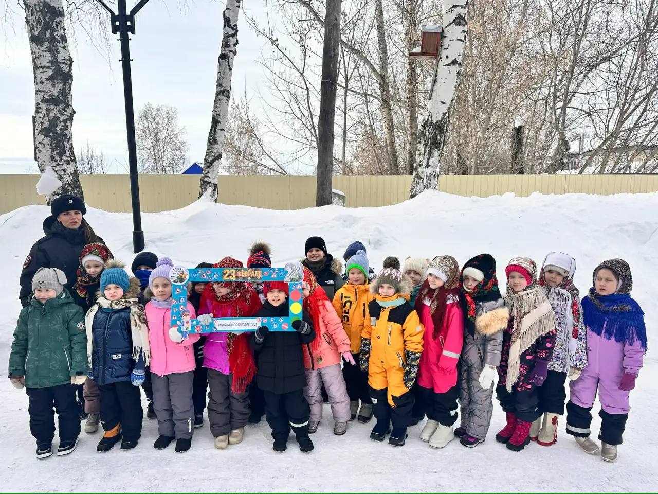 В День защитника Отечества, праздника мужества и доблести, инспектор по пропаганде безопасности дорожного движения отделения Госавтоинспекции ММО МВД России «Ичалковский» совместно с воспитанниками МДОБУ «Кемлянский детский...
