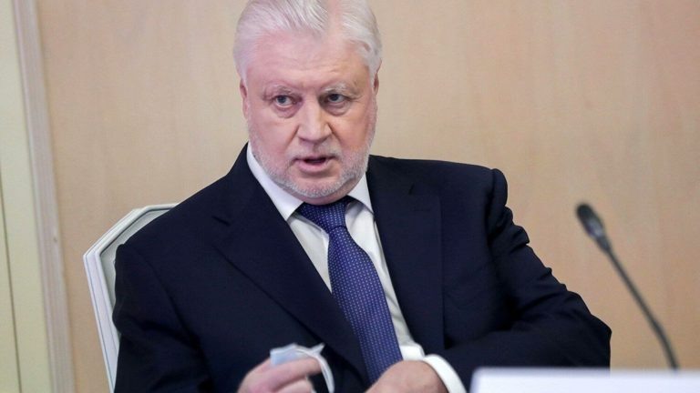 Депутат Миронов предлагает вернуть коммунальную инфраструктуру под контроль государства