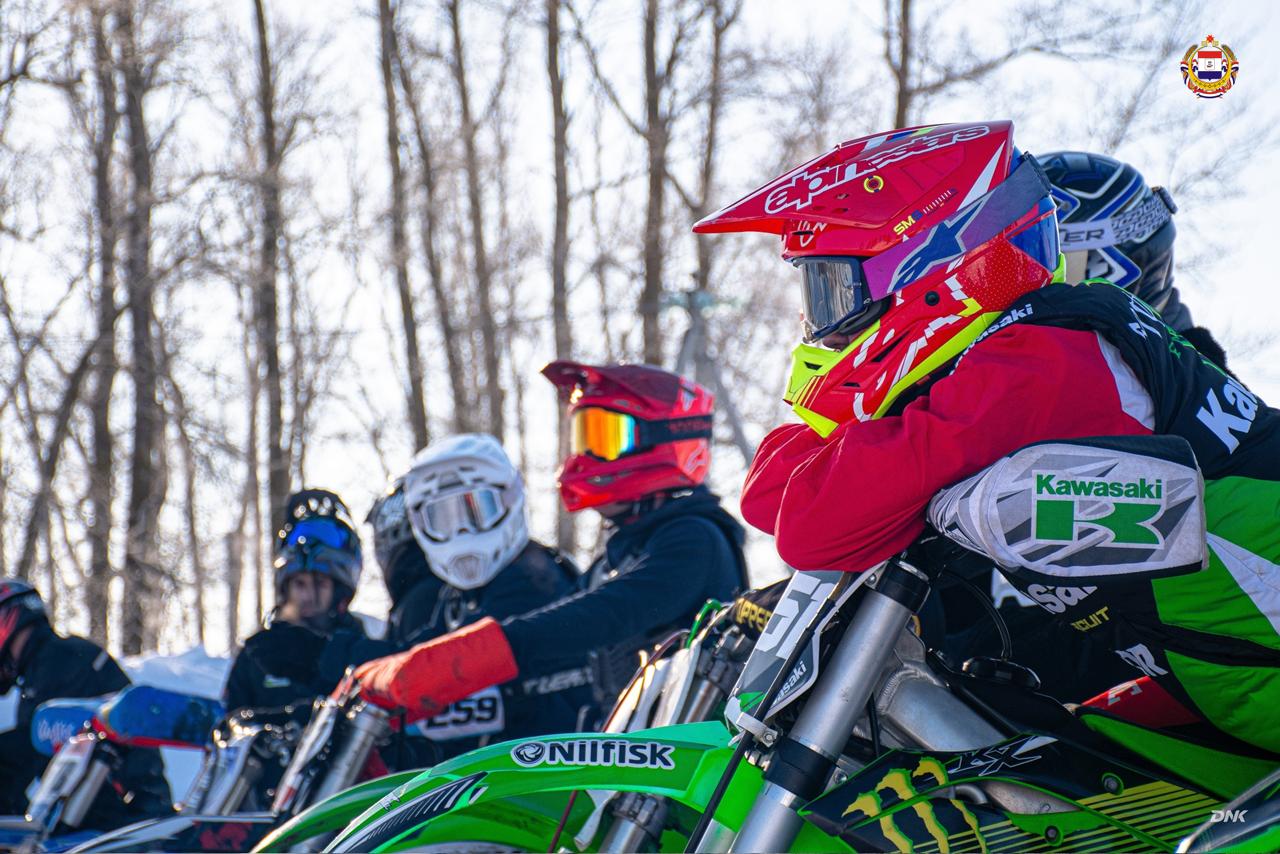 Снег, скорость и рёв моторов: праздник драйва в Мордовии Снег, скорость и рёв моторов: праздник драйва в Мордовии