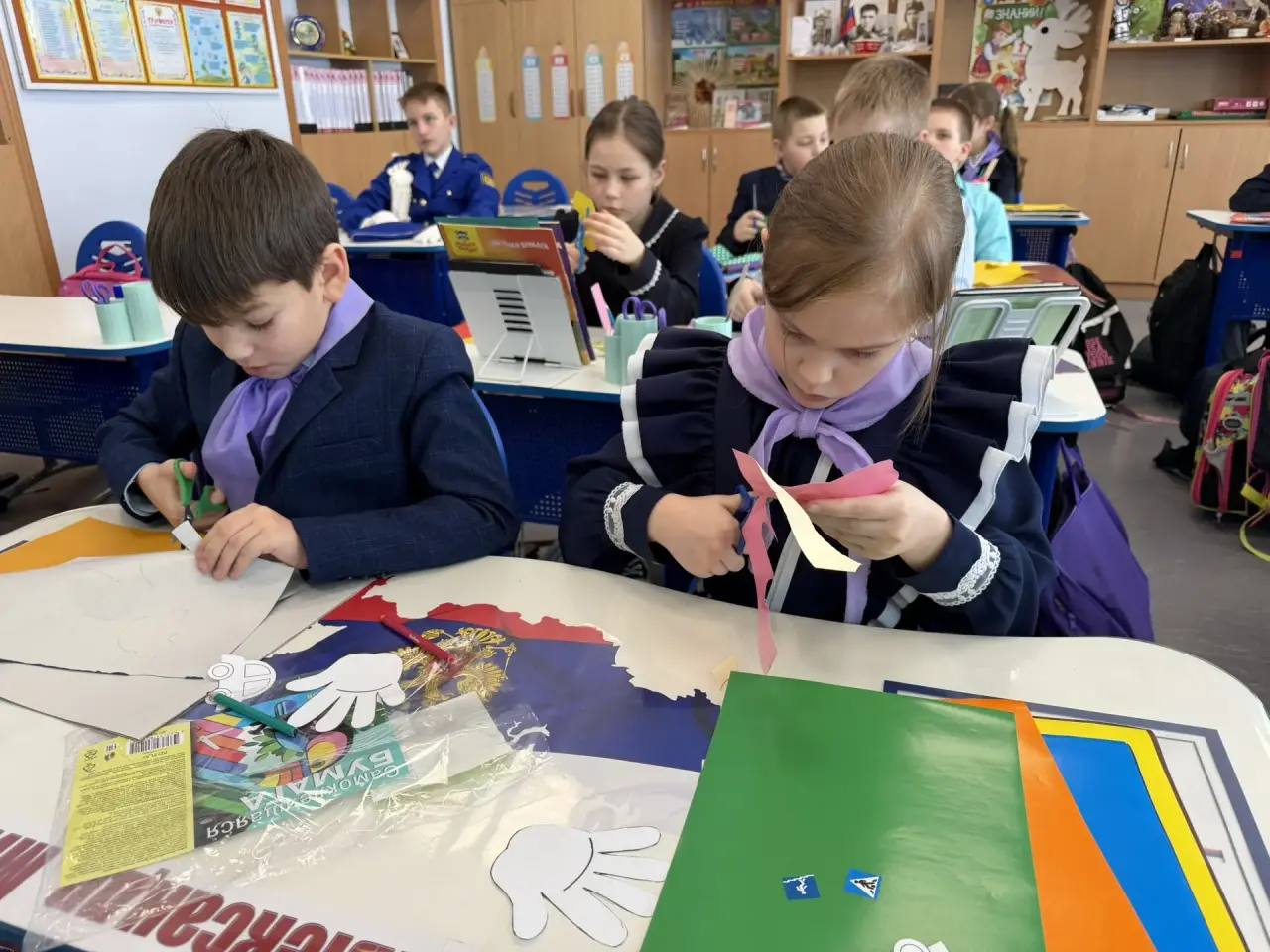 В рамках рейдового мероприятия «Внимание, дети!» инспектор по пропаганде безопасности дорожного движения отделения Госавтоинспекции ММО МВД России «Ичалковский» провела увлекательное занятие для учеников 3 класса МОБУ... В рамках рейдового мероприятия «Внимание, дети!» инспектор по пропаганде безопасности дорожного движения отделения Госавтоинспекции ММО МВД России «Ичалковский» провела увлекательное занятие для учеников 3 класса МОБУ...