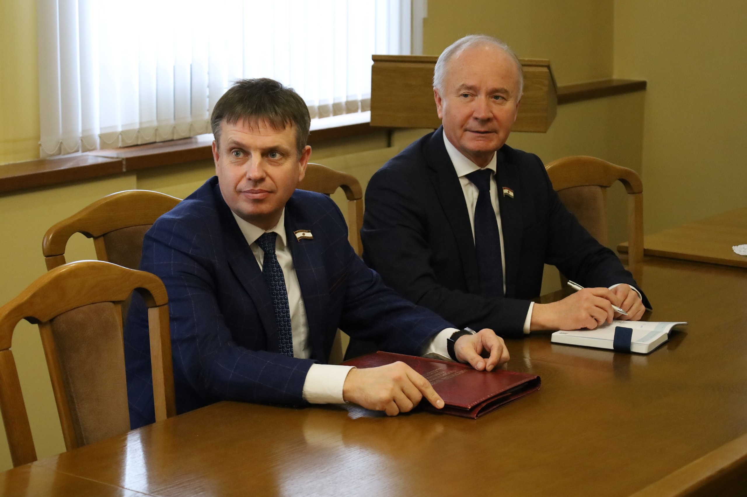 Председатель Госсобрания Мордовии Владимир Чибиркин и его заместители по видеосвязи участвовали в заседании Госдумы России, на котором Михаил Мишустин представил итоги работы кабмина в 2025 году Председатель Госсобрания Мордовии Владимир Чибиркин и его заместители по видеосвязи участвовали в заседании Госдумы России, на котором Михаил Мишустин представил итоги работы кабмина в 2025 году