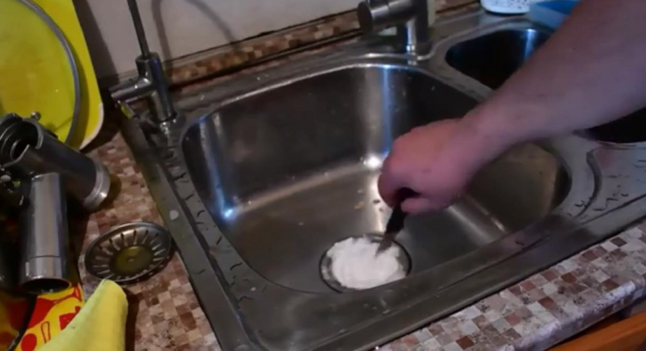 Эффективное средство для борьбы с засорами: просто и недорого