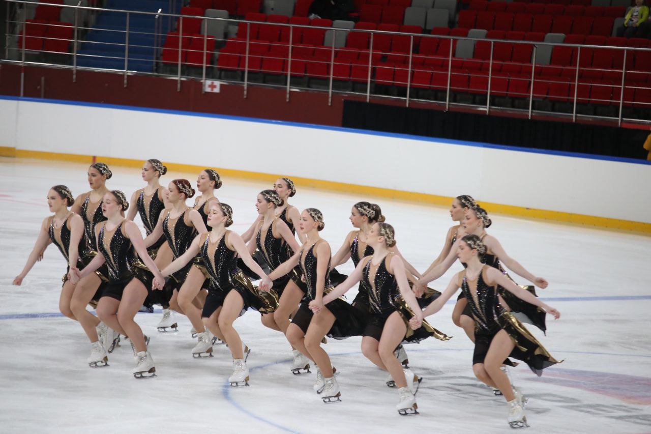 28 февраля в столице Мордовии стартовали Чемпионат и Первенство России по синхронному катанию на коньках 28 февраля в столице Мордовии стартовали Чемпионат и Первенство России по синхронному катанию на коньках