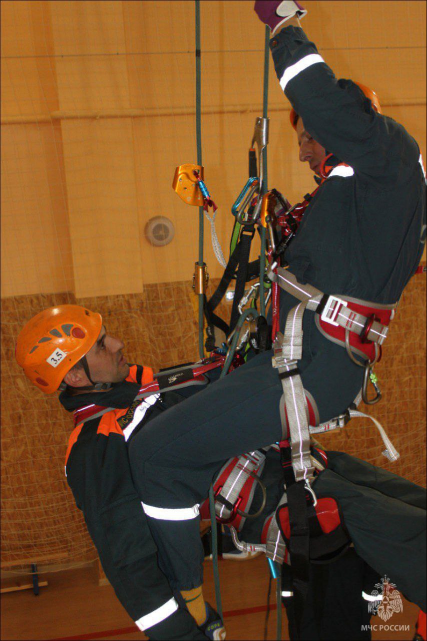 Спасатели Мордовии покоряют высоту Спасатели Мордовии покоряют высоту