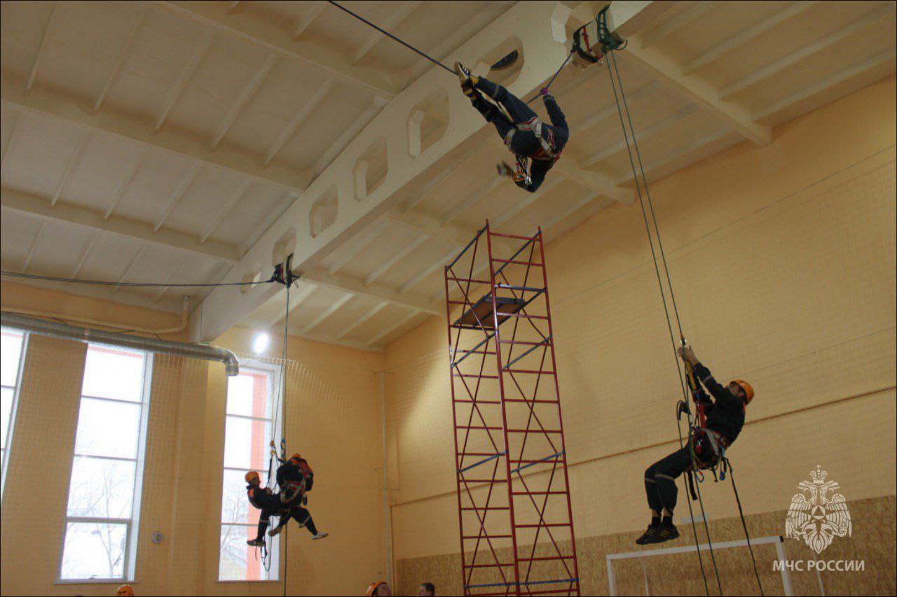 Спасатели Мордовии покоряют высоту Спасатели Мордовии покоряют высоту