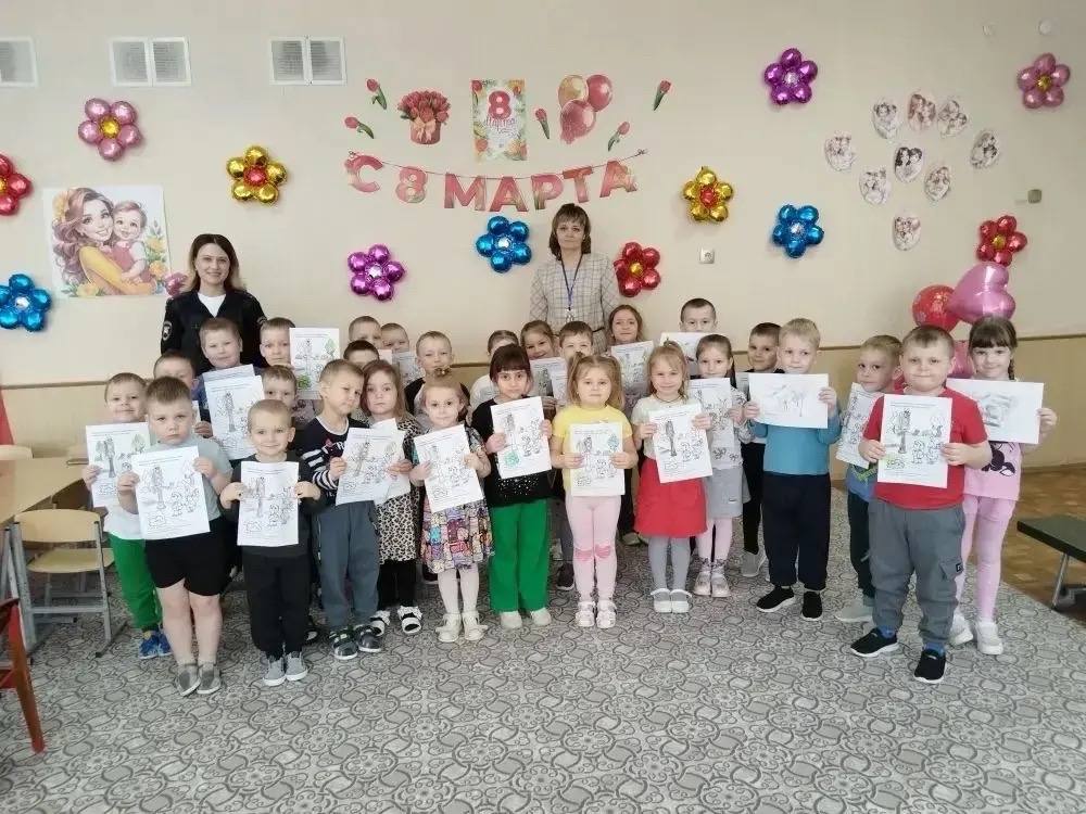 В рамках рейдового мероприятия «Внимание, дети» инспектор по пропаганде безопасности дорожного движения отделения Госавтоинспекции ММО МВД России «Чамзинский» посетила детей МБДОУ «Детский сад» Планета детства»...