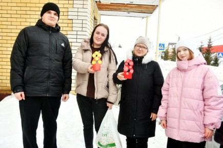 Весеннее тепло и искренние улыбки