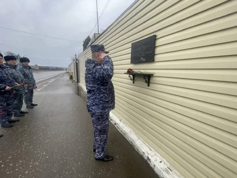 Заместитель Министра МВД по Республике Мордовия проинспектировал несение службы личным составом сводного отряда полиции на КПП «Джемикентский»