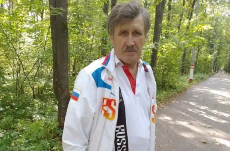 Тренер по шорт-треку Иван Супонин из Мордовии стал заслуженным работником физической культуры России