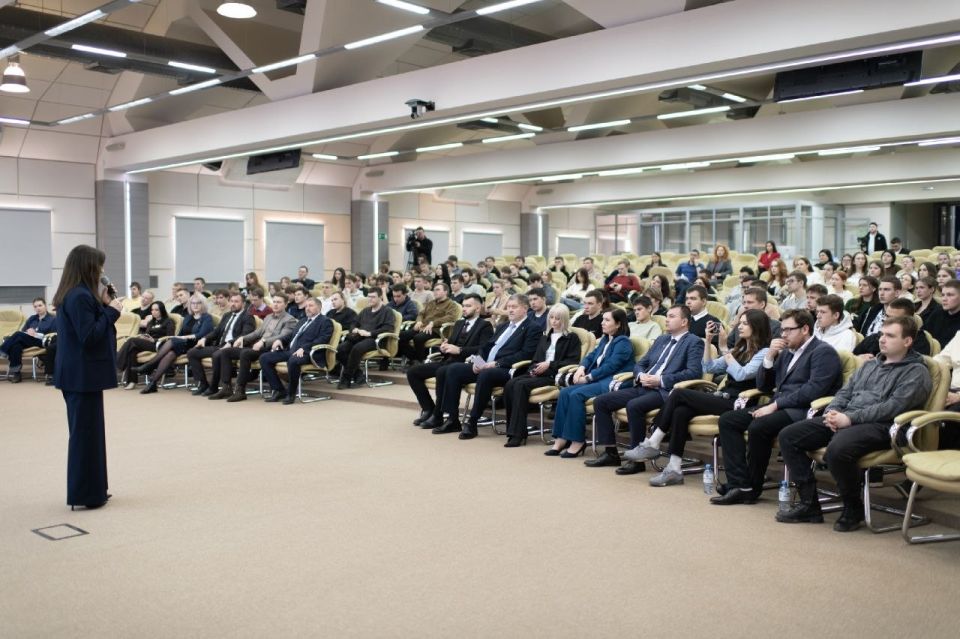 В Саранске дали старт проекту «Взлётная полоса для молодых профессионалов – 2026»